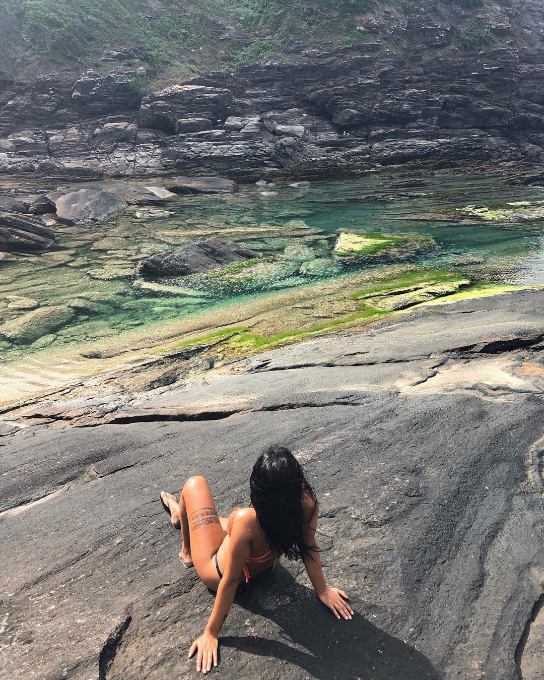 Ponta da Lagoinha Búzios piscinas naturales rocas formación geológica escondida sin gente temporada alta