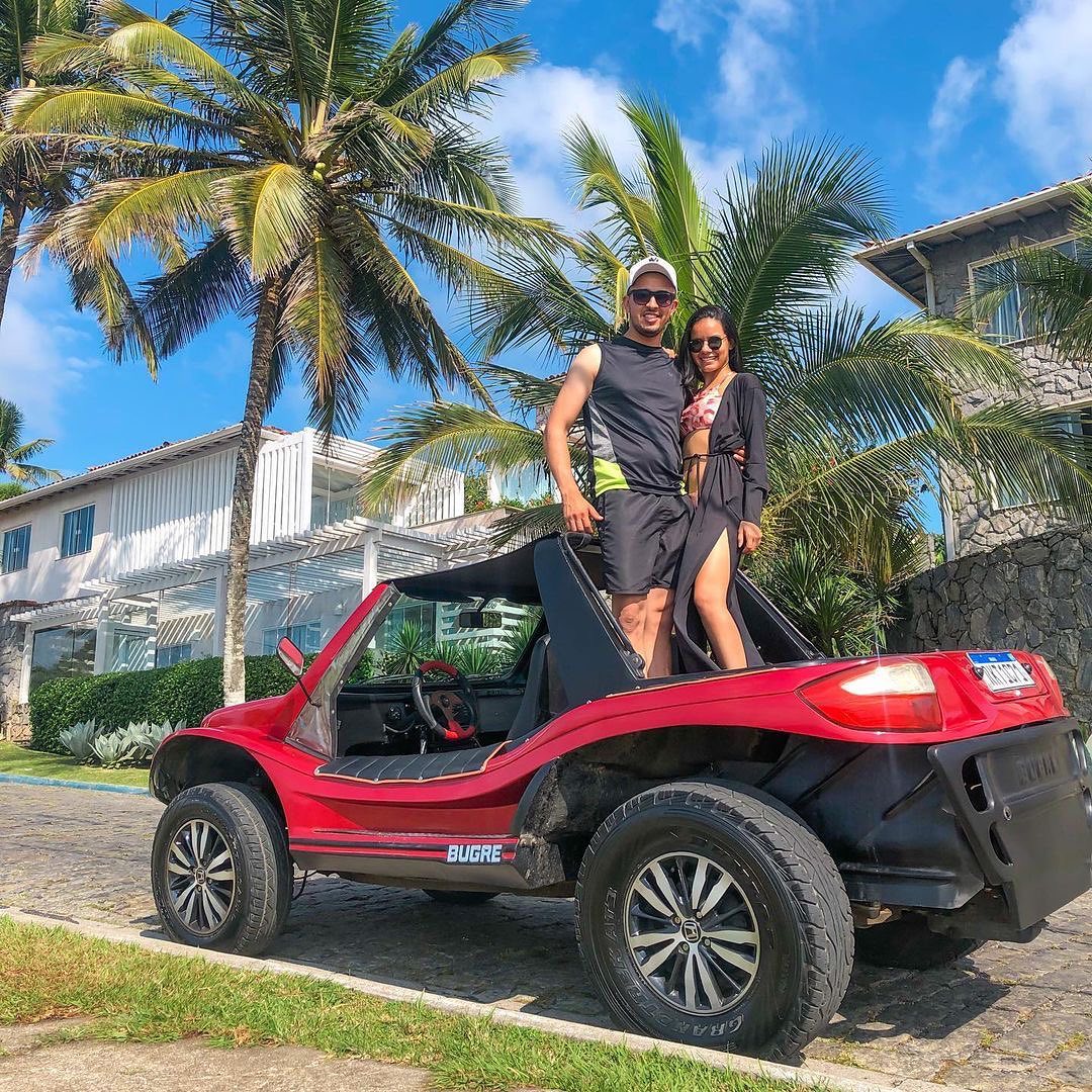 Buggy ou jardineira em Búzios — comparação honesta entre as duas opções de city tour pela península